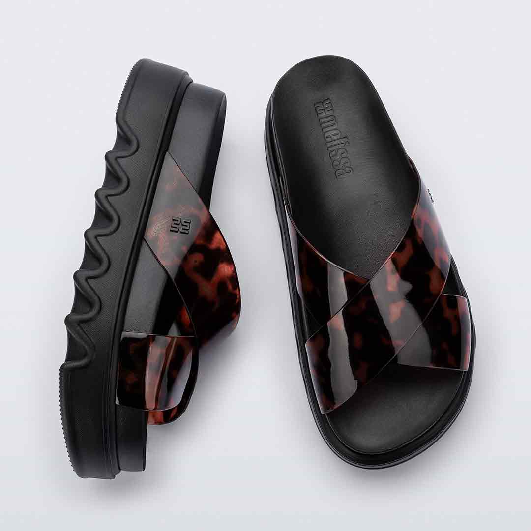 Cozy Cross Platform – Melissa Shoes