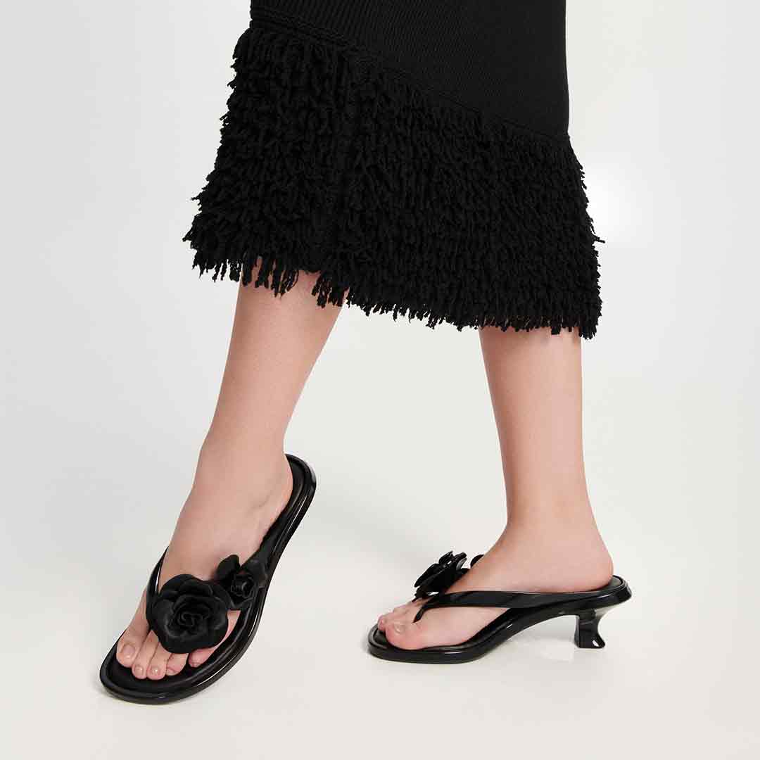 Thong Kitten Heel Petals – Melissa Shoes
