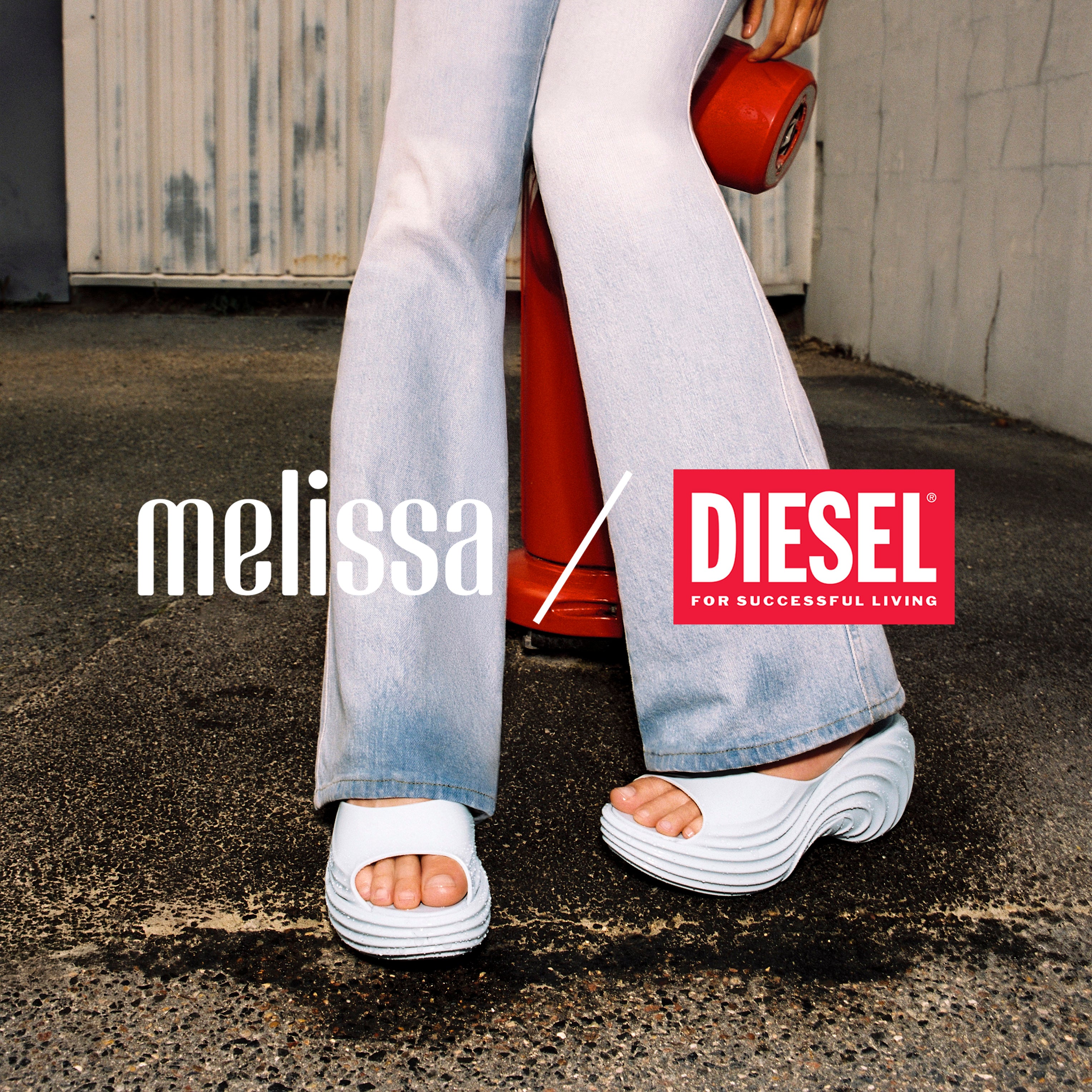 Melissa Melissa Kick Off Sandal]⁣ ⁣ A stunning mix of platform